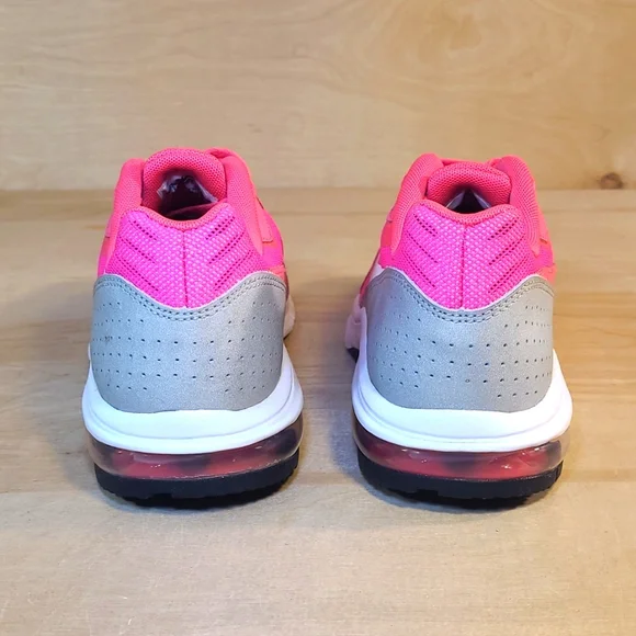Nike Air Maximize Pink Athletic Youth 2 Left Shoes - Picture 7 of 10